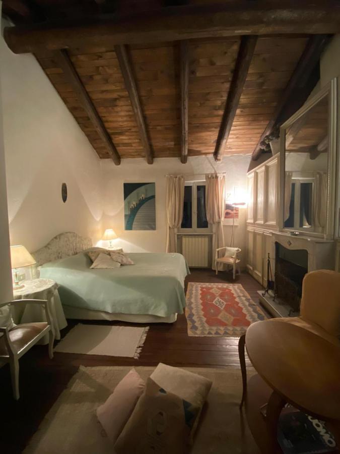 Antica Cascina Del Medico Muzzano Exterior foto